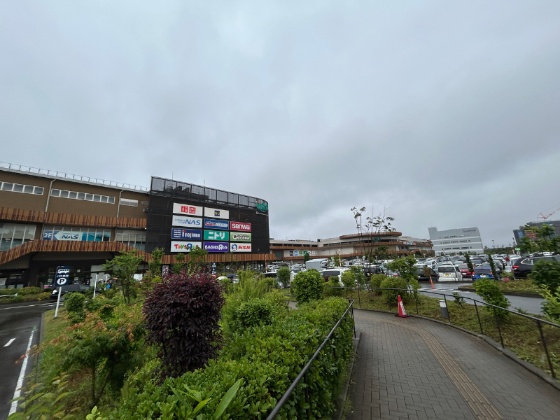楽天モバイル イーアス高尾店 外観1