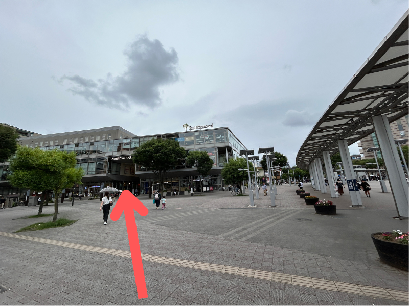 楽天モバイル センター南サウスウッド店　アクセス３