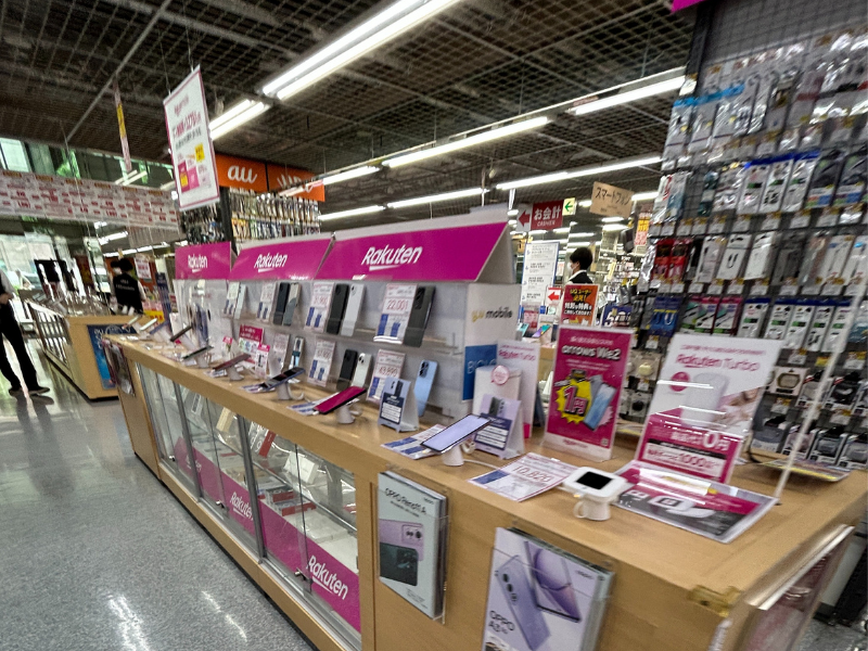 楽天モバイル　ヤマダデンキ LABI 上大岡　店内