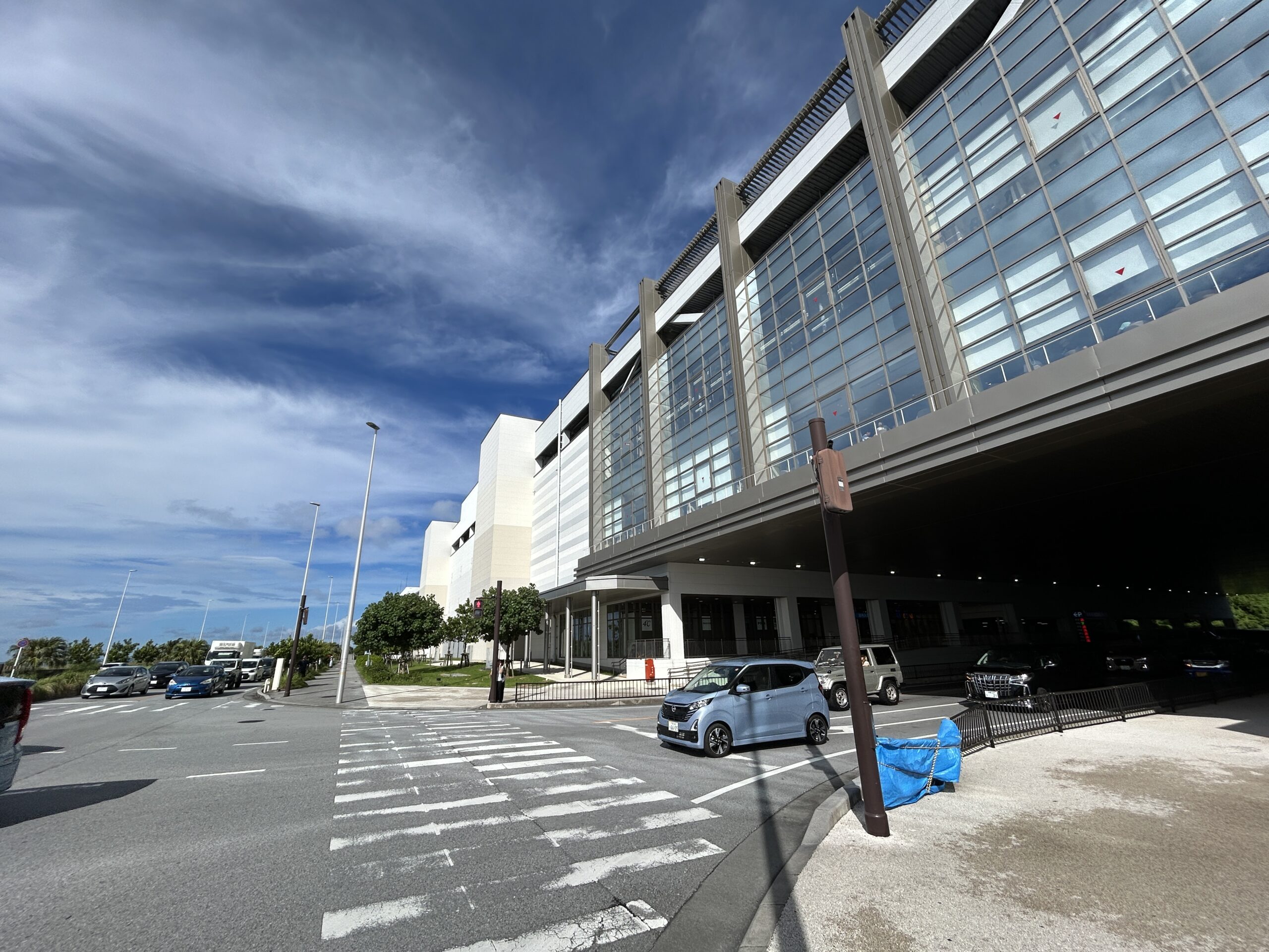 楽天モバイル エディオン 浦添パルコシティ店_外観写真